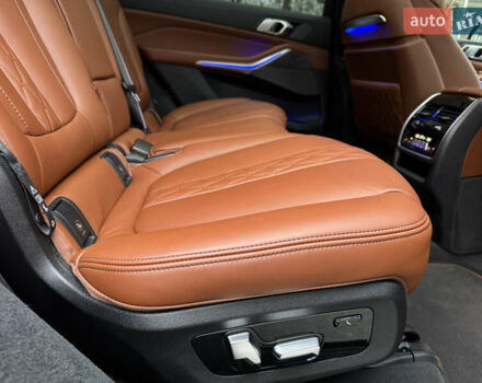 Чорний БМВ X7, об'ємом двигуна 2.99 л та пробігом 42 тис. км за 127700 $, фото 38 на Automoto.ua