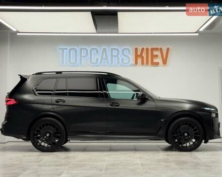 Черный БМВ X7, объемом двигателя 4.39 л и пробегом 25 тыс. км за 155990 $, фото 5 на Automoto.ua
