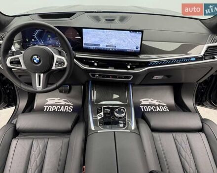 Черный БМВ X7, объемом двигателя 4.39 л и пробегом 25 тыс. км за 155990 $, фото 65 на Automoto.ua