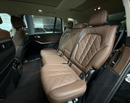 Черный БМВ X7, объемом двигателя 3 л и пробегом 25 тыс. км за 83900 $, фото 18 на Automoto.ua