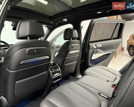 Черный БМВ X7, объемом двигателя 4.39 л и пробегом 25 тыс. км за 155990 $, фото 36 на Automoto.ua