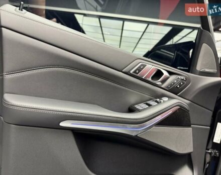 Черный БМВ X7, объемом двигателя 4.4 л и пробегом 61 тыс. км за 137700 $, фото 19 на Automoto.ua