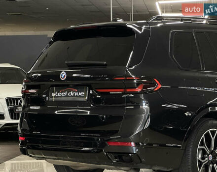 Черный БМВ X7, объемом двигателя 3 л и пробегом 29 тыс. км за 84999 $, фото 18 на Automoto.ua