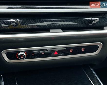 Черный БМВ X7, объемом двигателя 2.99 л и пробегом 50 тыс. км за 142000 $, фото 42 на Automoto.ua