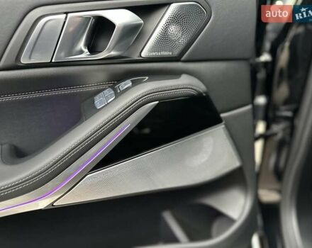 Черный БМВ X7, объемом двигателя 2.99 л и пробегом 10 тыс. км за 145555 $, фото 49 на Automoto.ua