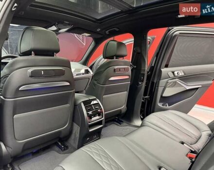 Черный БМВ X7, объемом двигателя 4.4 л и пробегом 61 тыс. км за 137700 $, фото 37 на Automoto.ua