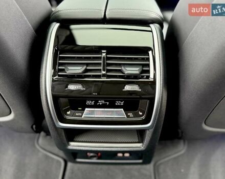 Чорний БМВ X7, об'ємом двигуна 2.99 л та пробігом 38 тис. км за 138900 $, фото 61 на Automoto.ua