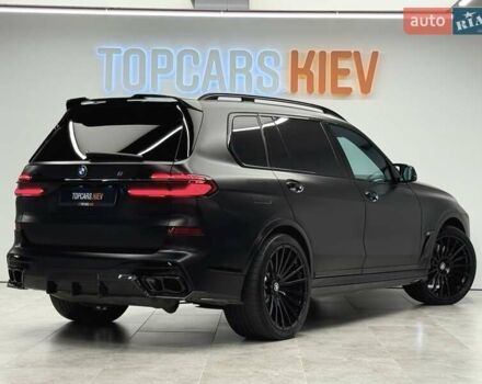 Черный БМВ X7, объемом двигателя 4.39 л и пробегом 25 тыс. км за 155990 $, фото 6 на Automoto.ua