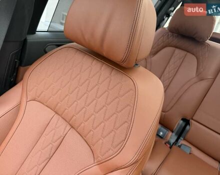 Черный БМВ X7, объемом двигателя 3 л и пробегом 1 тыс. км за 139300 $, фото 28 на Automoto.ua