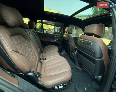 Черный БМВ X7, объемом двигателя 2.99 л и пробегом 9 тыс. км за 126000 $, фото 48 на Automoto.ua