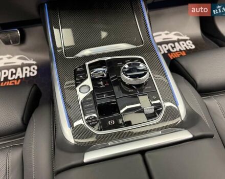 Черный БМВ X7, объемом двигателя 4.39 л и пробегом 25 тыс. км за 155990 $, фото 70 на Automoto.ua