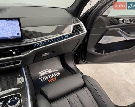 Черный БМВ X7, объемом двигателя 4.39 л и пробегом 25 тыс. км за 155990 $, фото 66 на Automoto.ua