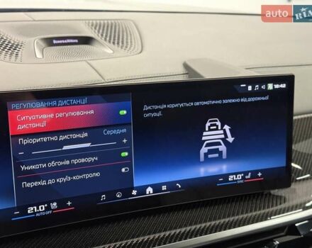 Черный БМВ X7, объемом двигателя 4.39 л и пробегом 25 тыс. км за 155990 $, фото 84 на Automoto.ua