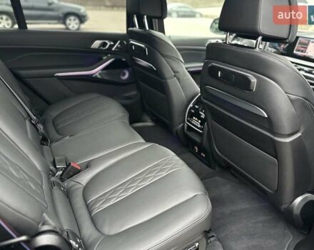 Черный БМВ X7, объемом двигателя 2.99 л и пробегом 10 тыс. км за 145555 $, фото 50 на Automoto.ua