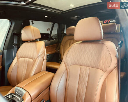 Черный БМВ X7, объемом двигателя 2.99 л и пробегом 49 тыс. км за 120000 $, фото 26 на Automoto.ua