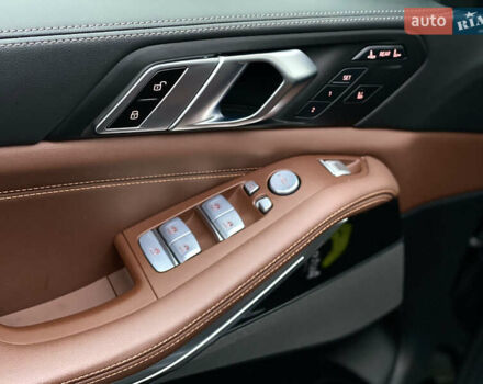 Черный БМВ X7, объемом двигателя 2.99 л и пробегом 50 тыс. км за 142000 $, фото 26 на Automoto.ua