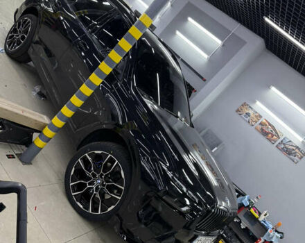 Черный БМВ X7, объемом двигателя 3 л и пробегом 25 тыс. км за 109900 $, фото 1 на Automoto.ua