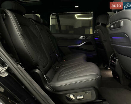 Черный БМВ X7, объемом двигателя 3 л и пробегом 29 тыс. км за 84999 $, фото 28 на Automoto.ua
