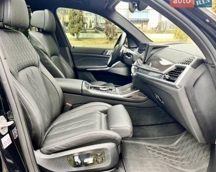 Черный БМВ X7, объемом двигателя 2.99 л и пробегом 33 тыс. км за 129999 $, фото 65 на Automoto.ua
