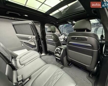 Черный БМВ X7, объемом двигателя 4.4 л и пробегом 61 тыс. км за 137700 $, фото 45 на Automoto.ua