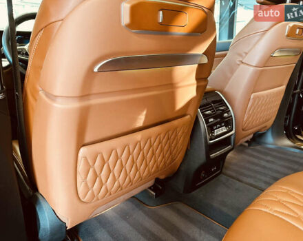 Черный БМВ X7, объемом двигателя 2.99 л и пробегом 49 тыс. км за 120000 $, фото 56 на Automoto.ua