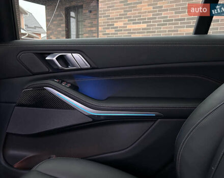 Черный БМВ X7, объемом двигателя 4.39 л и пробегом 15 тыс. км за 125000 $, фото 27 на Automoto.ua