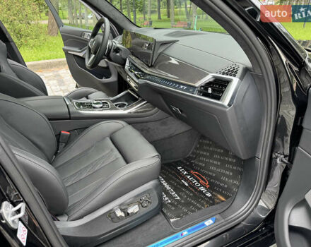 Черный БМВ X7, объемом двигателя 2.99 л и пробегом 14 тыс. км за 148999 $, фото 39 на Automoto.ua