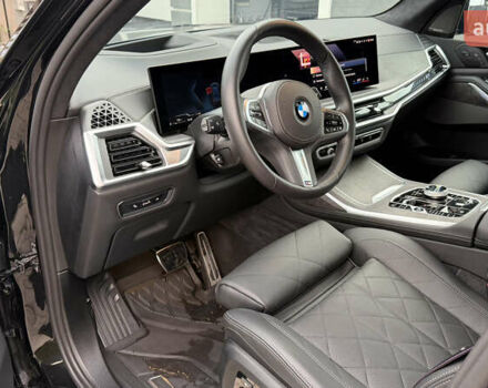 Черный БМВ X7, объемом двигателя 2.99 л и пробегом 22 тыс. км за 138000 $, фото 19 на Automoto.ua