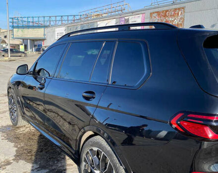 Черный БМВ X7, объемом двигателя 2.99 л и пробегом 14 тыс. км за 142500 $, фото 2 на Automoto.ua