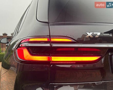 Черный БМВ X7, объемом двигателя 4.39 л и пробегом 15 тыс. км за 125000 $, фото 22 на Automoto.ua