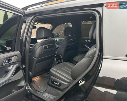 Черный БМВ X7, объемом двигателя 4.39 л и пробегом 15 тыс. км за 125000 $, фото 24 на Automoto.ua