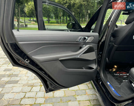 Черный БМВ X7, объемом двигателя 2.99 л и пробегом 14 тыс. км за 148999 $, фото 33 на Automoto.ua