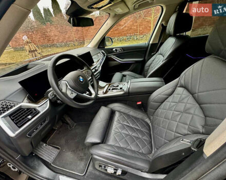 Черный БМВ X7, объемом двигателя 3 л и пробегом 29 тыс. км за 97677 $, фото 11 на Automoto.ua