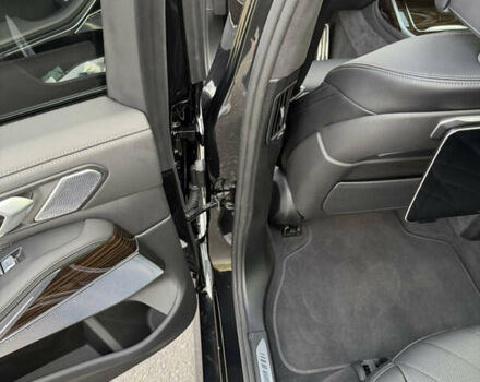 Черный БМВ X7, объемом двигателя 3 л и пробегом 5 тыс. км за 135000 $, фото 50 на Automoto.ua