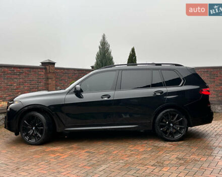 Черный БМВ X7, объемом двигателя 4.39 л и пробегом 15 тыс. км за 125000 $, фото 6 на Automoto.ua