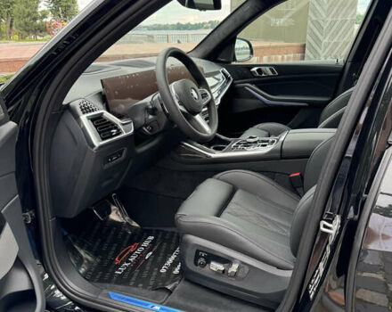 Черный БМВ X7, объемом двигателя 2.99 л и пробегом 14 тыс. км за 148999 $, фото 139 на Automoto.ua