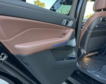 Черный БМВ X7, объемом двигателя 4.39 л и пробегом 11 тыс. км за 170000 $, фото 33 на Automoto.ua