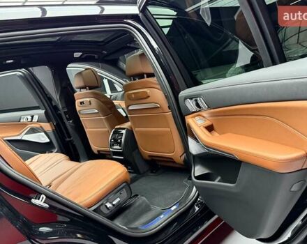 Черный БМВ X7, объемом двигателя 4.4 л и пробегом 1 тыс. км за 185900 $, фото 54 на Automoto.ua