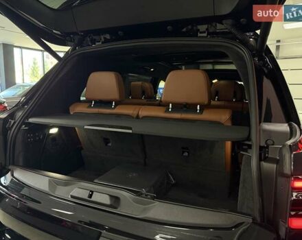 Черный БМВ X7, объемом двигателя 4.39 л и пробегом 1 тыс. км за 182500 $, фото 70 на Automoto.ua