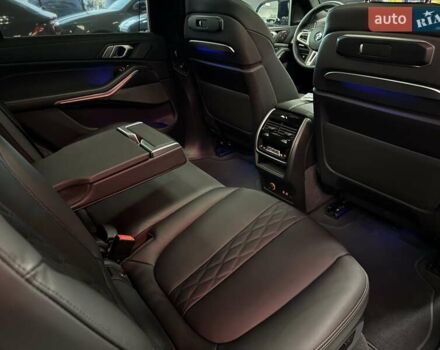 Черный БМВ X7, объемом двигателя 4.39 л и пробегом 9 тыс. км за 178500 $, фото 67 на Automoto.ua