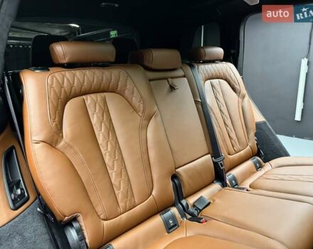 Черный БМВ X7, объемом двигателя 4.4 л и пробегом 1 тыс. км за 185900 $, фото 57 на Automoto.ua