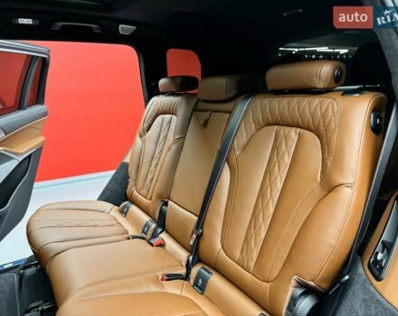 Черный БМВ X7, объемом двигателя 4.4 л и пробегом 1 тыс. км за 185900 $, фото 50 на Automoto.ua