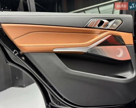 Черный БМВ X7, объемом двигателя 4.4 л и пробегом 1 тыс. км за 185900 $, фото 48 на Automoto.ua