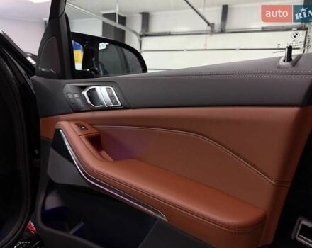 Черный БМВ X7, объемом двигателя 4.39 л и пробегом 1 тыс. км за 182500 $, фото 64 на Automoto.ua