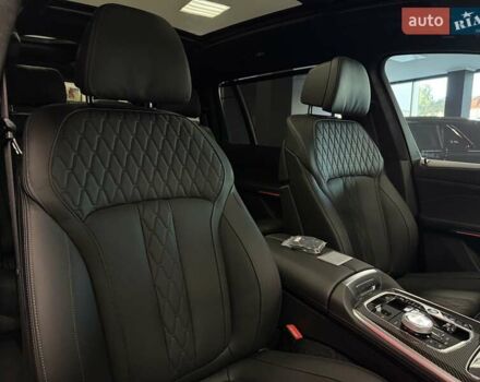 Черный БМВ X7, объемом двигателя 4.39 л и пробегом 9 тыс. км за 178500 $, фото 71 на Automoto.ua