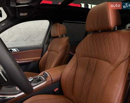 Черный БМВ X7, объемом двигателя 4.39 л и пробегом 1 тыс. км за 182500 $, фото 49 на Automoto.ua