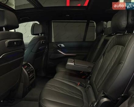 Черный БМВ X7, объемом двигателя 4.39 л и пробегом 9 тыс. км за 178500 $, фото 60 на Automoto.ua