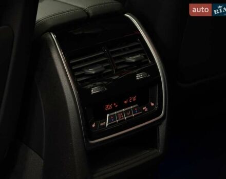 Черный БМВ X7, объемом двигателя 4.39 л и пробегом 9 тыс. км за 178500 $, фото 59 на Automoto.ua