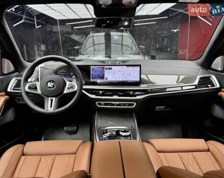 Черный БМВ X7, объемом двигателя 4.4 л и пробегом 1 тыс. км за 185900 $, фото 44 на Automoto.ua