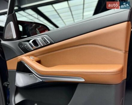 Черный БМВ X7, объемом двигателя 4.4 л и пробегом 1 тыс. км за 185900 $, фото 62 на Automoto.ua